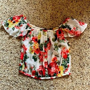 Abercrombie & Fitch floral crop top. New with tags!